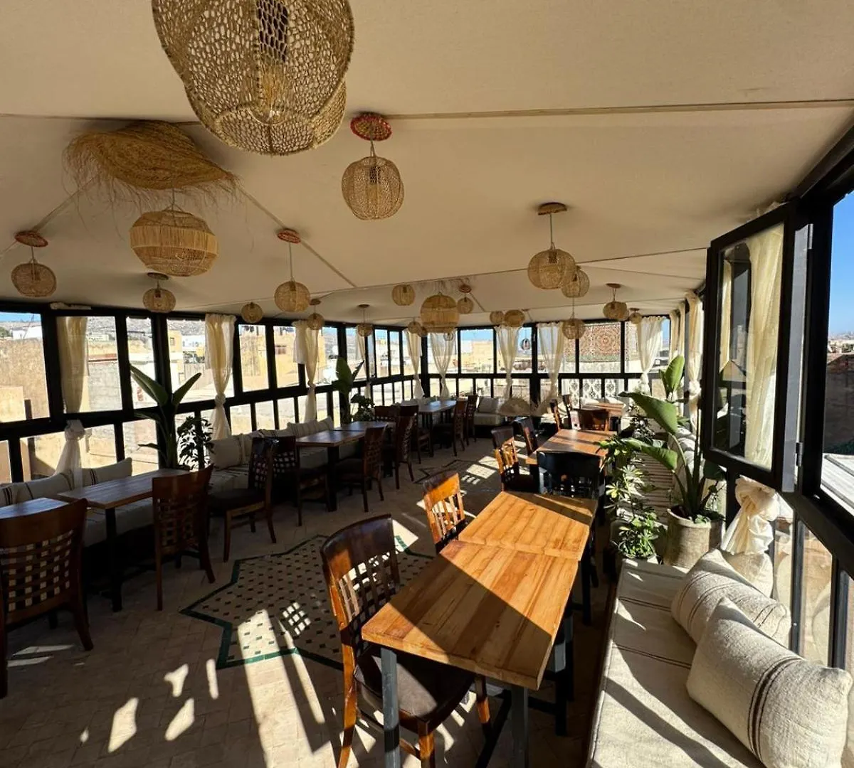 Moorish Cabana Hostel Fès